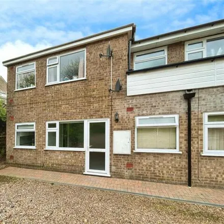 Rent this 2 bed apartment on Vicarage Road in Derby, DE3 0DZ