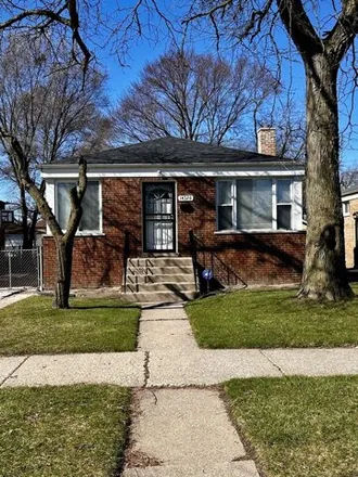 Buy this 5 bed house on 14528 Woodlawn Avenue in Dolton, IL 60419