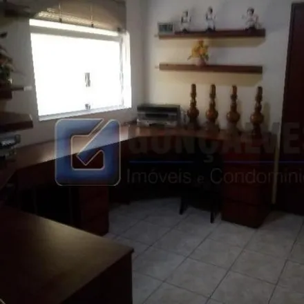 Buy this 5 bed house on Avenida Tietê in Campestre, Santo André - SP