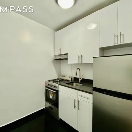Rent this 1 bed apartment on 700 Fort Washington Avenue in New York, NY 10040