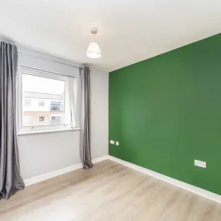 Image 2 - Highwood Close, London, SE22 8NR, United Kingdom - Apartment for rent