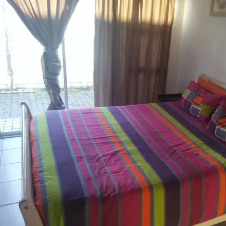 Rent this 1 bed apartment on Cape Town Ward 65