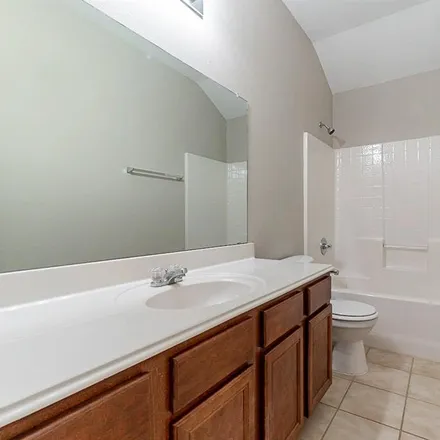 Image 6 - 2141 Parkview, Carrollton, TX 75006, USA - Townhouse for sale
