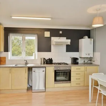 Image 5 - Newlyn Place, Milton Keynes, MK6 2LP, United Kingdom - Apartment for sale