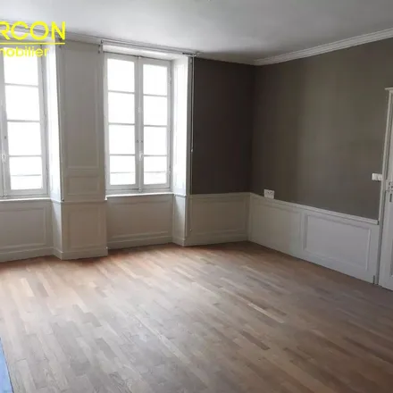 Image 6 - 5 Rue Ferragüe, 23000 Guéret, France - Apartment for rent