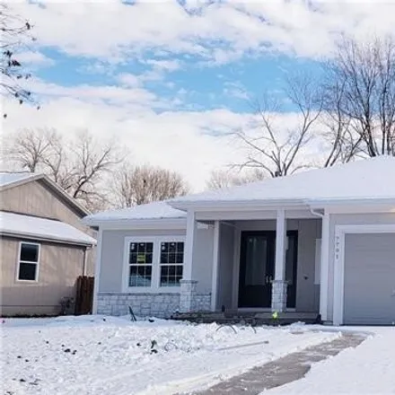 Buy this 4 bed house on 7701 Booth Street in Prairie Village, KS 66208