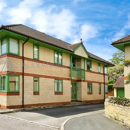 Rent this 1 bed apartment on Victoria Court in Bicester, OX26 6PJ