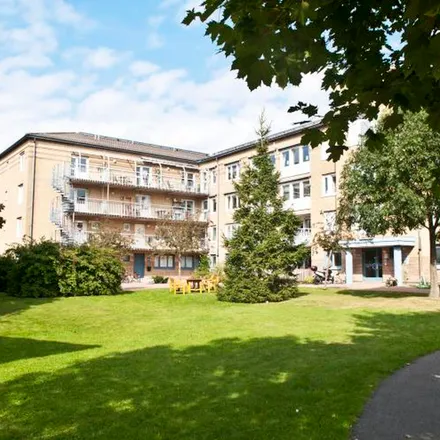 Rent this 3 bed apartment on Varmblodsgatan in 431 62 Mölndal, Sweden