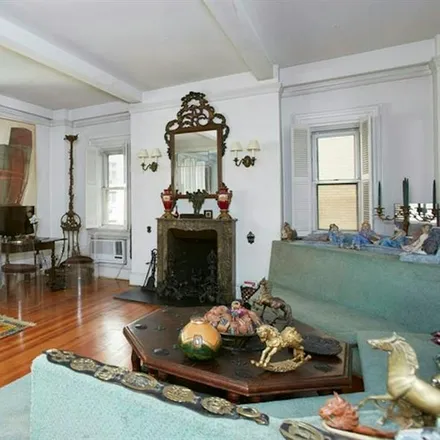 Buy this studio apartment on 131 EAST 66TH STREET 6F in New York