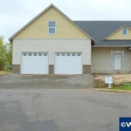 Buy this 3 bed house on 701 Nw George Ct in Sublimity, Oregon