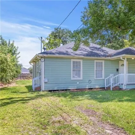 Buy this 2 bed house on 3027 June Street in Lake Charles, LA 70601