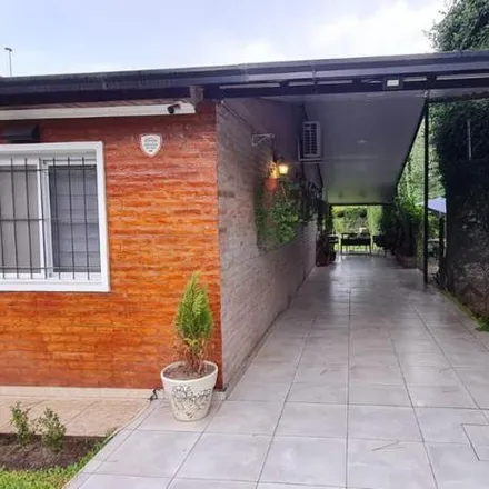 Buy this 2 bed house on Azcueñaga in Departamento San Lorenzo, Roldán