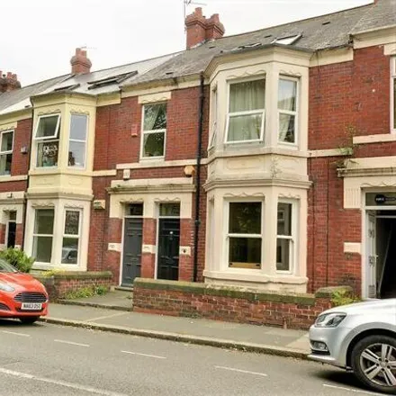 Rent this 3 bed apartment on Buston Terrace in Newcastle upon Tyne, NE2 2JL