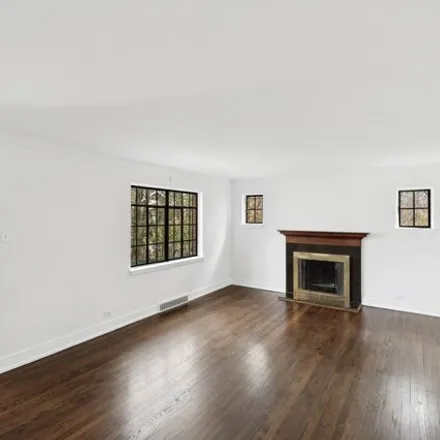 Image 3 - 2139 West 115th Street, Chicago, IL 60643, USA - House for sale