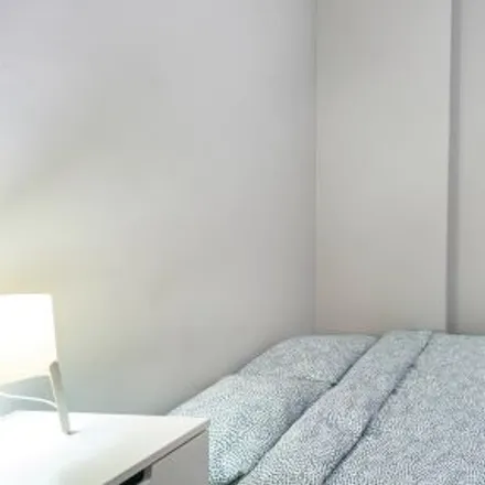 Rent this 3 bed room on Rua Abel Feijó in 1500-133 Lisbon, Portugal