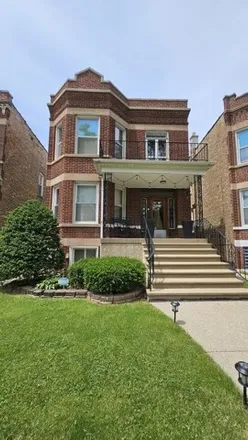 Rent this 3 bed apartment on South Harvey Avenue in Berwyn, IL 60402