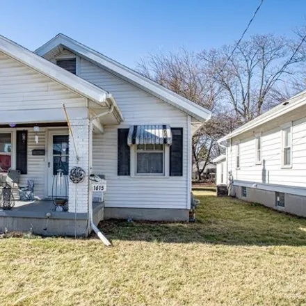 Buy this 2 bed house on 1615 Nelson Ave in Dayton, Ohio