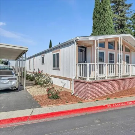 Image 2 - 90 Saddle Brook Drive, San Jose, CA 95136, USA - Apartment for sale