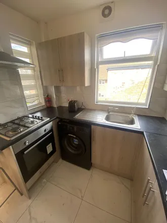 Rent this 2 bed apartment on New Road in London, N22 5ET