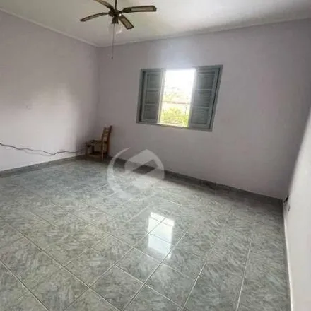 Rent this 2 bed house on Rua Caiubi in Jardim Cristiane, Santo André - SP