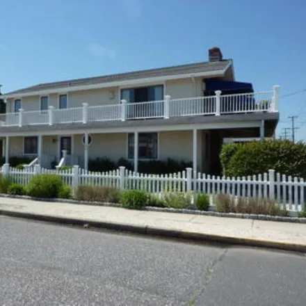 Buy this 4 bed house on 188 34th Street in Avalon, Cape May County