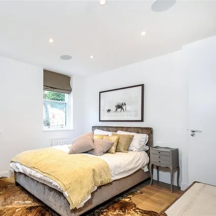 Image 6 - 22 Marloes Road, London, W8 5LH, United Kingdom - Apartment for rent