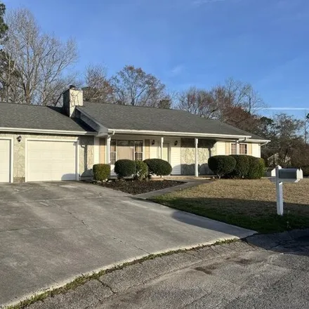 Rent this 3 bed house on 599 Fox Run Road in Oakwood, Onslow County