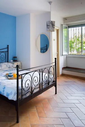 Rent this 3 bed room on Cerbara/Giangiacomo in Via Giuseppe Cerbara, 00014 Rome RM