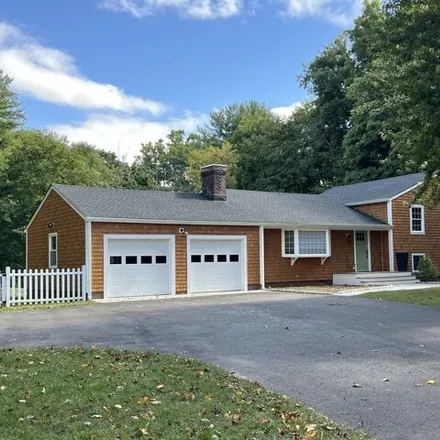 Rent this 4 bed house on 295 Fillow St in Norwalk, Connecticut