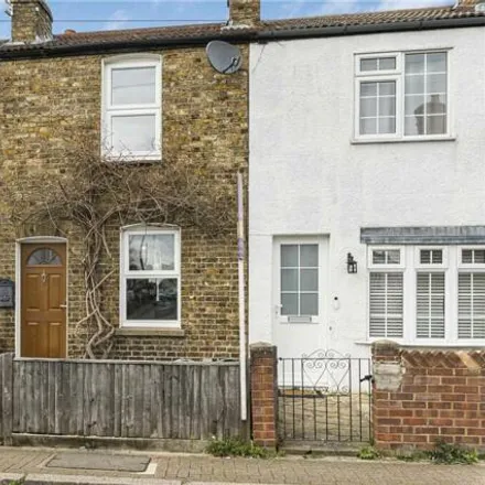 Buy this 2 bed townhouse on Red Lion in 10 North Road, London