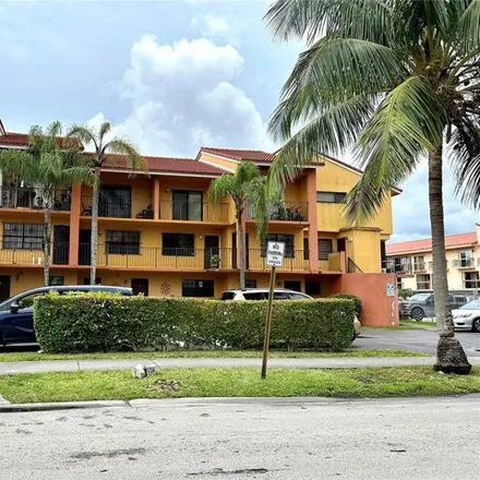 Rent this 3 bed house on 2582 West 56th Street in Hialeah, FL 33016