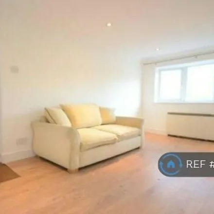 Rent this 2 bed apartment on Hawkesbury Drive in West Berkshire, RG31 7ZP