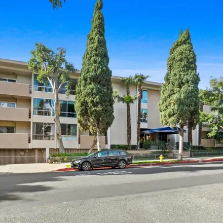 Rent this 1 bed apartment on The Courtyards in 950 North Kings Road, West Hollywood