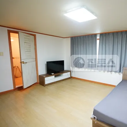 Image 5 - 서울특별시 서초구 잠원동 44-3 - Apartment for rent