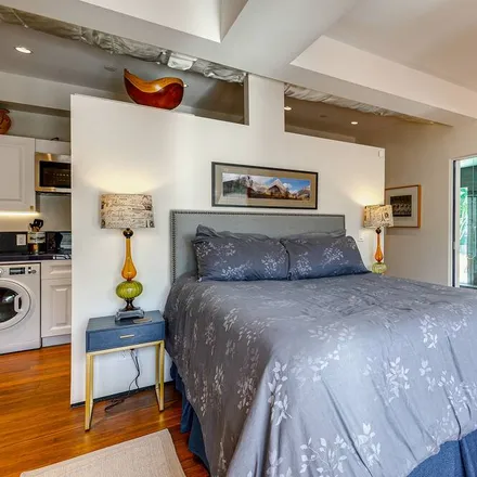 Rent this studio apartment on Santa Monica