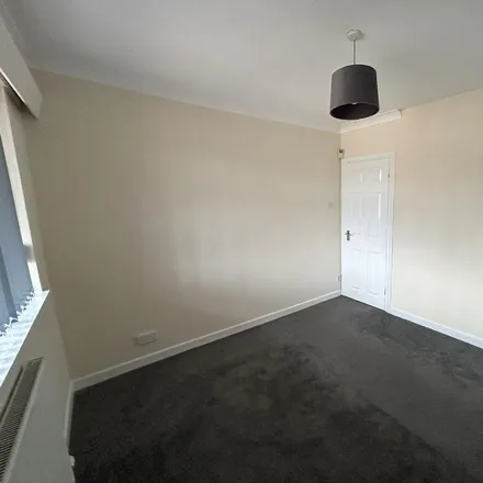 Image 9 - Gillity Avenue, Walsall, WS5 3PP, United Kingdom - House for rent