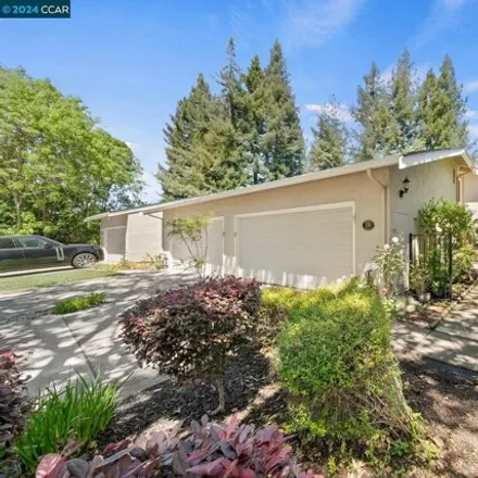Buy this 3 bed house on 138 Shoshone Court in Danville, CA 94526