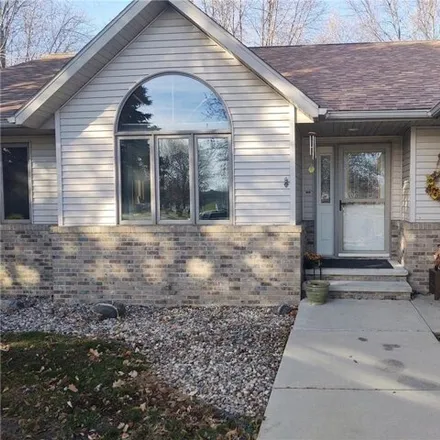 Image 3 - 301 Lynsee Lane, Montevideo, MN 56265, USA - House for sale