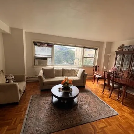 Image 3 - 6 Fordham Hill Oval Apt 2d, New York, 10468 - Apartment for sale