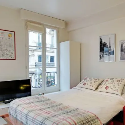 Image 6 - 22 Rue Saint-Denis, 75001 Paris, France - Apartment for rent
