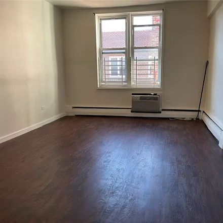 Image 2 - 42-42 Colden Street, New York, NY 11355, USA - Apartment for rent