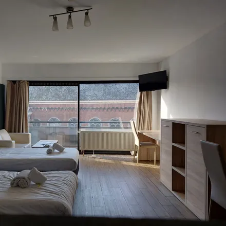Rent this 1 bed apartment on Lange Heergracht 65 in 2800 Mechelen, Belgium