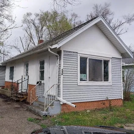 Buy this 3 bed house on 890 East Forest Avenue in Muskegon, MI 49442