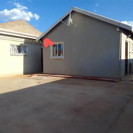 Image 5 - Adcock Street, Johannesburg Ward 13, Soweto, 1861, South Africa - Apartment for rent
