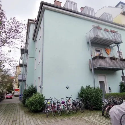 Rent this 3 bed apartment on Weinberger in Astallerstraße 12, 80339 Munich