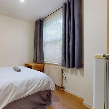 Rent this studio room on Anson Primary School in Anson Road, London