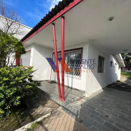 Rent this 3 bed house on Igreja Nossa Senhora do Carmo in Avenida Governador Valadares, Regional Centro