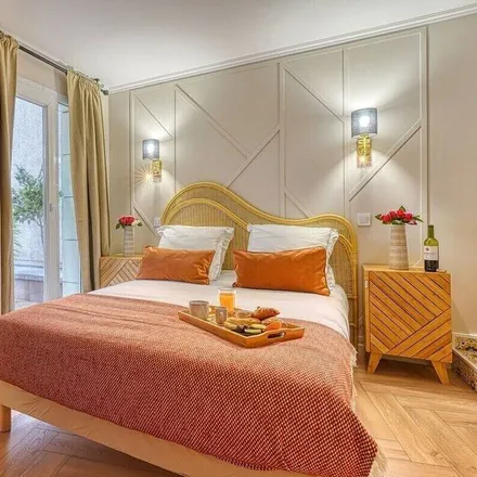 Rent this 1 bed apartment on Paris Courbevoie in Avenue Marceau, 92400 Courbevoie