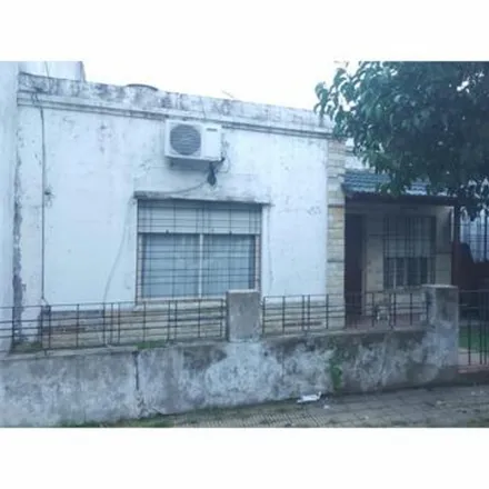 Buy this studio house on Garibaldi 4199 in Partido de La Matanza, 1753 Villa Luzuriaga