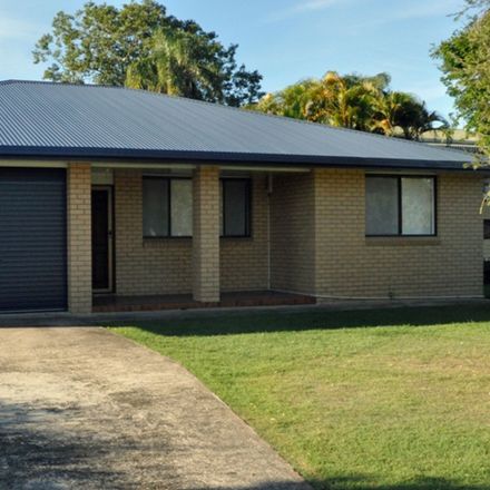 Rent this 3 bed house on 97 Yamba Road